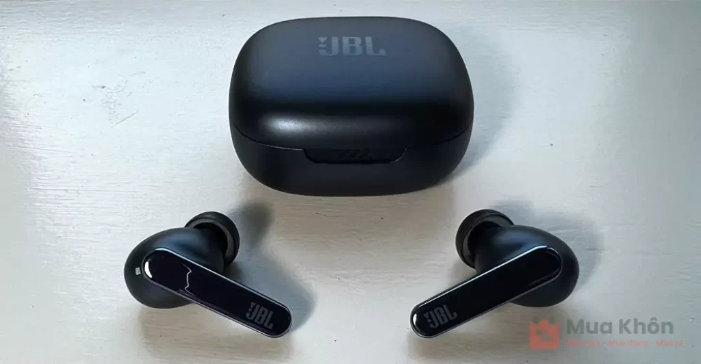 JBL Live Pro 2 là mẫu tai nghe nhét tai chống ồn tốt nhất trong tầm giá