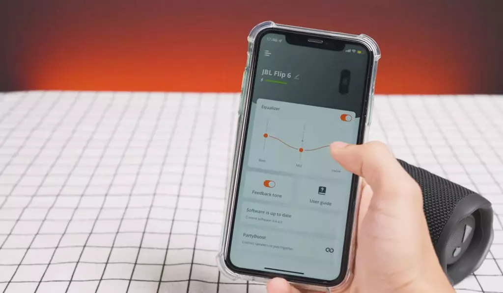 Flip 6 có thể được điều khiển qua ứng dụng JBL Portable trên thiết bị di động