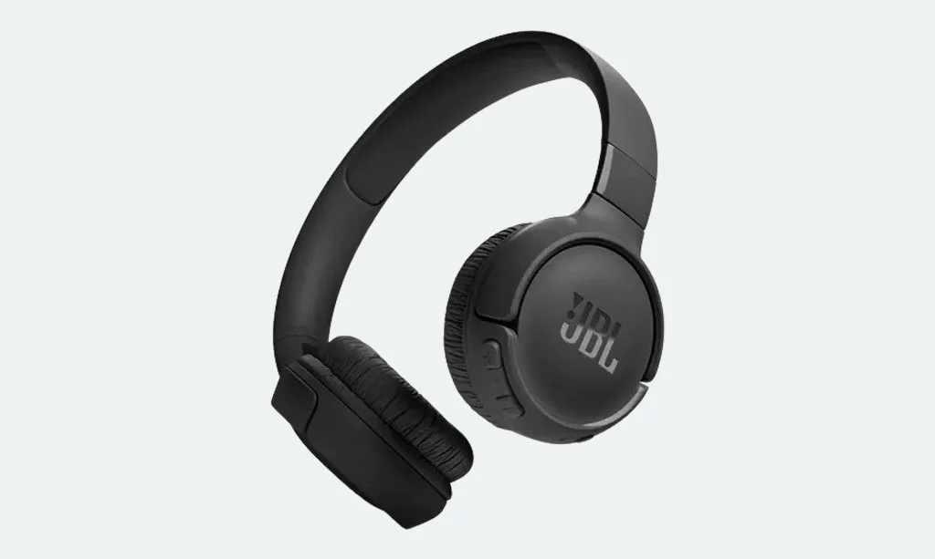 JBL Tune 520BT có thiết kế gọn nhẹ và mang phong cách cá tính