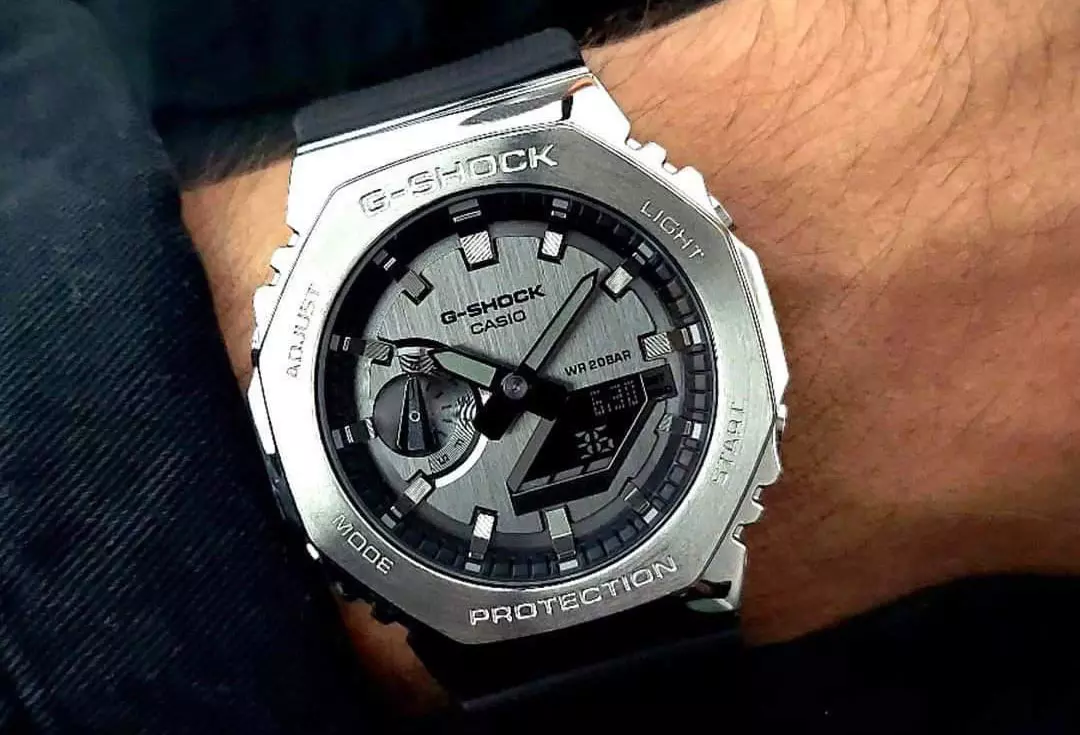 g shock gm 2100 1adr